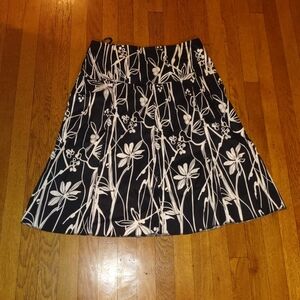 Paniz black and white floral skirt size 12